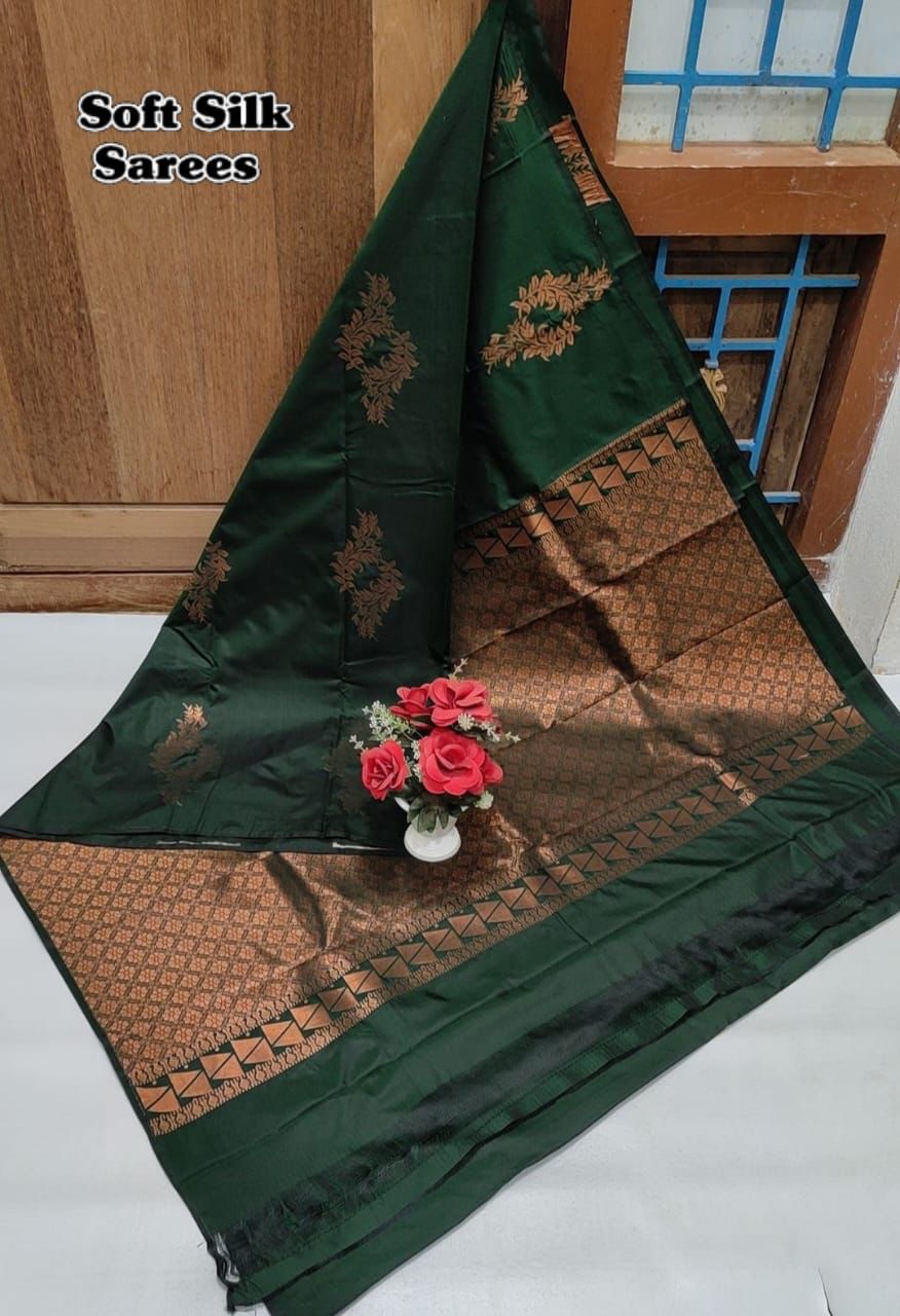 Green All Self Aarani Soft Silk Saree