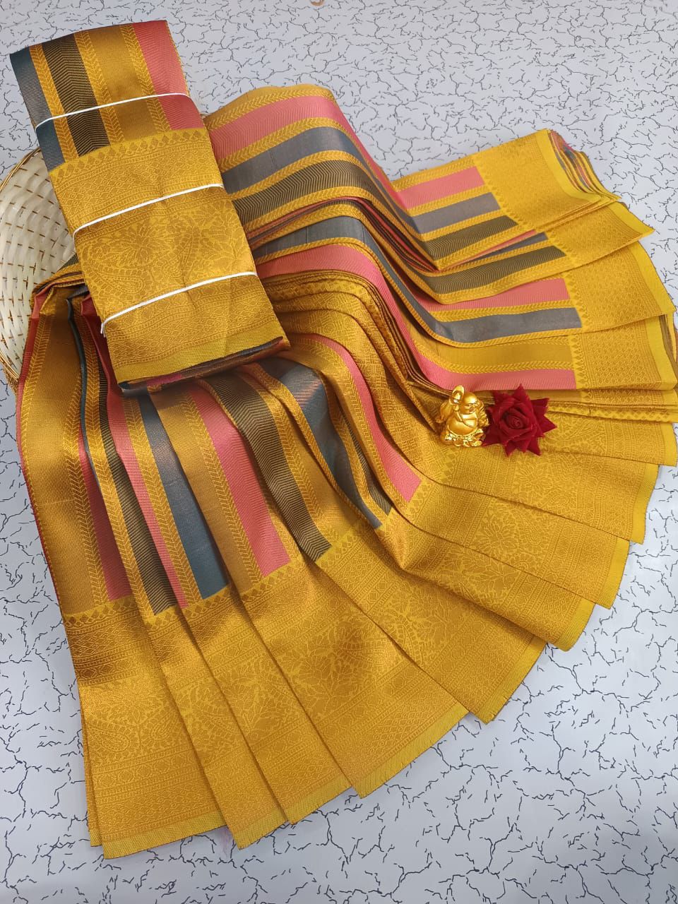 Neon Silk Kubera Pattu