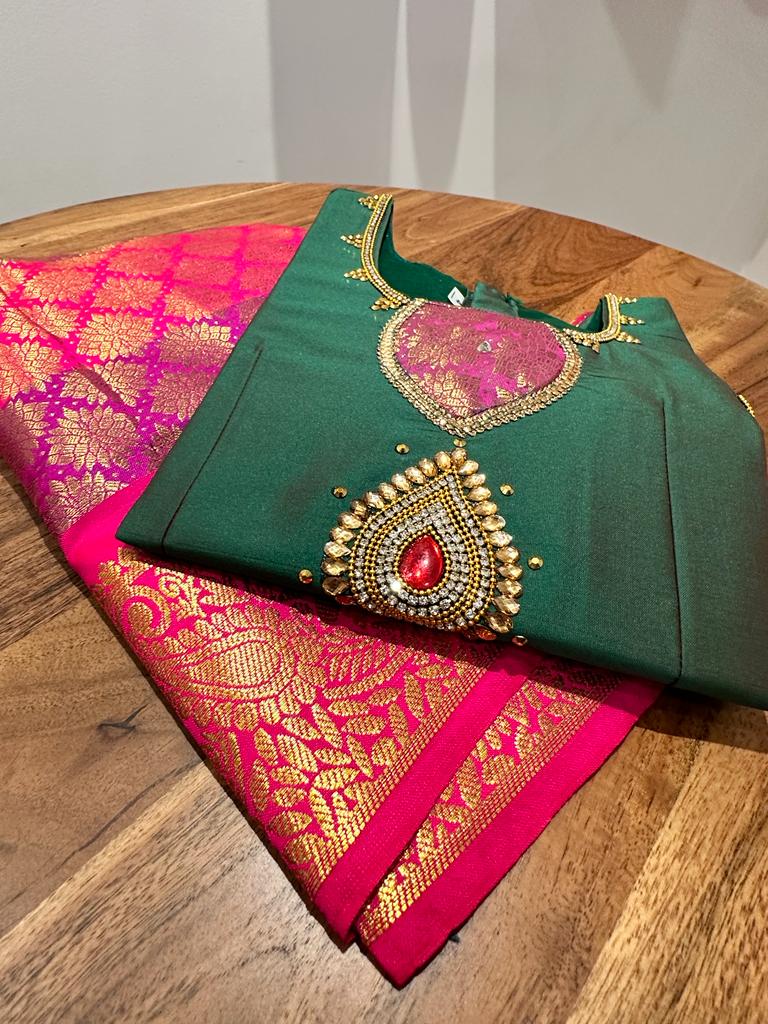Pattu Pavadai