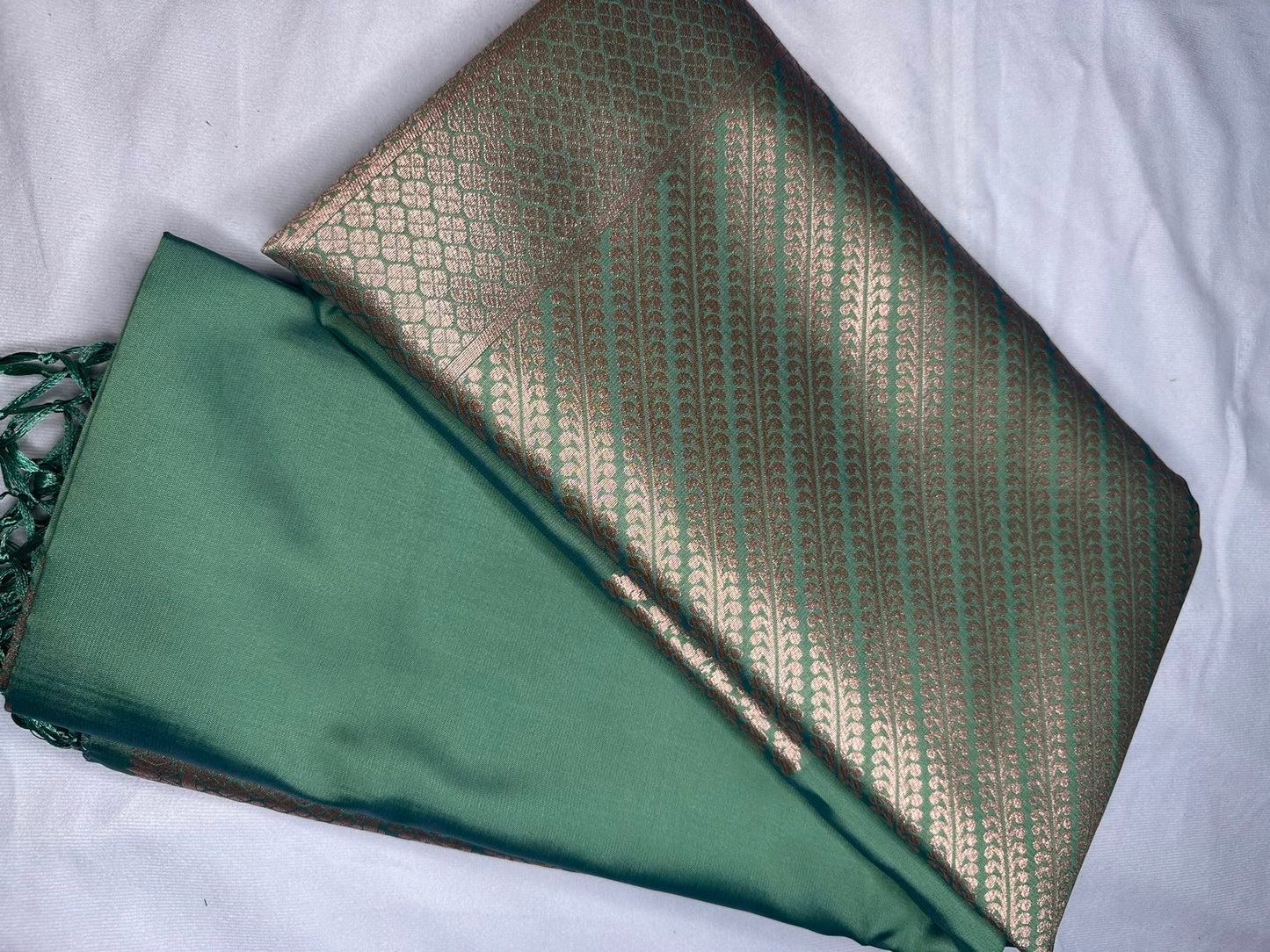 Butter silk saree - green